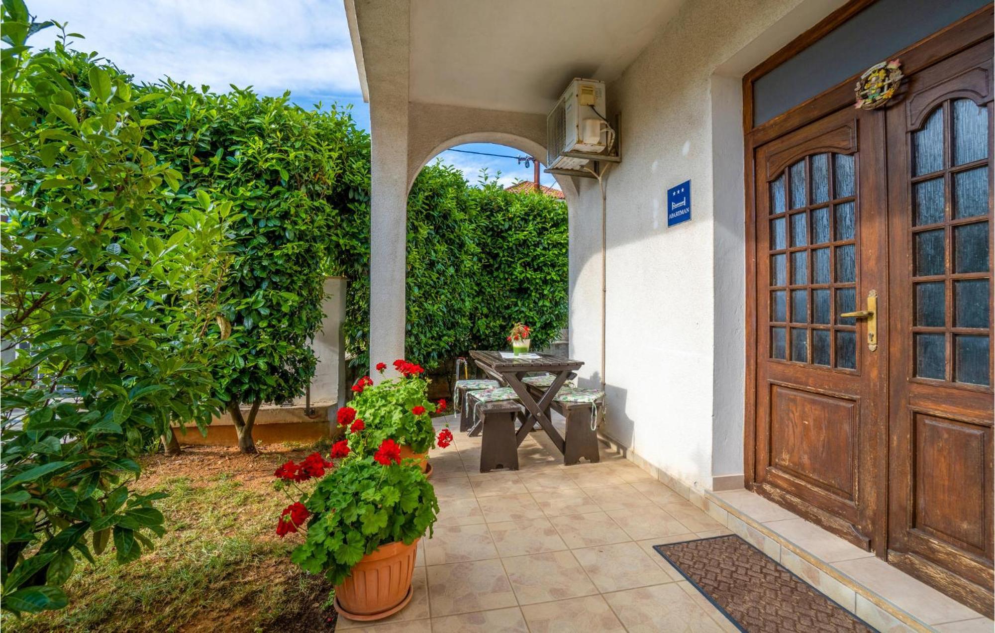 Awesome Apartment In Pula With Wifi Extérieur photo